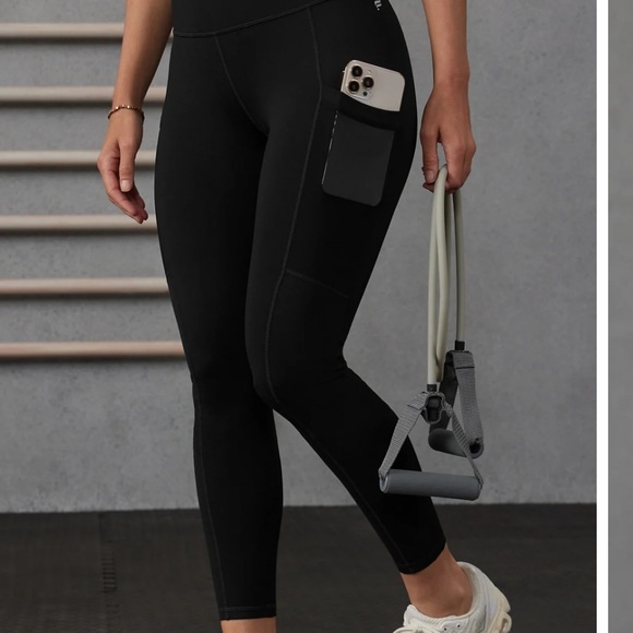 Fabletics 7/8 Leggings - Picture 1 of 3